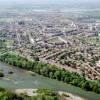 Photos aériennes de Muret (31600) - Autre vue | Haute-Garonne, Midi-Pyrénées, France - Photo réf. 62181 - La ville s'est dveloppe sue les rives de la Garonne.