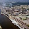 Photos aériennes de "raffinerie" - Photo réf. 62646 - L'industrie pétrochimique de Grand-Couronne (Seine-Maritime).