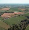 Photos aériennes de "agricole" - Photo réf. A01795 - Commune agricole qui abrite une douxaine d'exploitations.