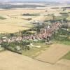 Photos aériennes de "champs" - Photo réf. N000936 - Le village et des champs à perte de vue.