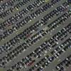 Photos aériennes de "voitures" - Photo réf. N011058 - Un parking rempli de voitures Smart sur le site de l'usine d'Hambach en Moselle.