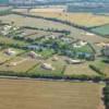 Photos aériennes de "piste" - Photo réf. N019843 - Le Vendée Air Park est un lotissement aéronautique ; jouxtant une piste privée, les propriétaires peuvent accéder à leur maison directement en avion.