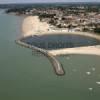 Photos aériennes de La Bernerie-en-Retz (44760) | Loire-Atlantique, Pays de la Loire, France - Photo réf. N025048 - Le plan d'eau permet de se baigner mme  mare basse.