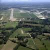 Photos aériennes de Avignon (84000) - L'Aéroport d'Avignon-Caumont | Vaucluse, Provence-Alpes-Côte d'Azur, France - Photo réf. N029265