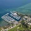 Photos aériennes de "lacs" - Photo réf. N037016 - Un port de plaisance du lac de Neuchâtel à Estavayer-le-Lac en Suisse.
