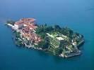 Photos aériennes de Stresa (28838) - Isola Bella | Verbano-Cusio-Ossola, Piemonte, Italie - Photo réf. T038001