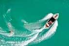 Photos aériennes de "gironde" - Photo réf. C088734 - Un amateur de ski nautique sur un lac en Gironde.