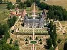 Photos aériennes de "louis" - Photo réf. T041263 - Situé à Curbigny (Saône-et-Loire), le château de Drée de style Louis XV et ses jardins à la Française.