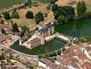 Photos aériennes de "Porte" - Photo réf. T041613 - Le château dont la commune porte le nom fut construit en 1380.