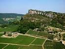 Photos aériennes de "vignoble" - Photo réf. T042733 - La roche de Solutré dans le vignoble du Maconnais