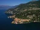 Photos aériennes de "como" - Photo réf. T047292 - Fr : Le magnifique village de Varenna au bord du lac de Cme en Italie. It : Il villaggio splendido di Varenna sul bordo del lago di Como in Italia