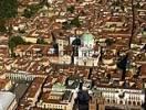  - Photo réf. T048425 - Fr : Le Palais Broletto de Brescia en Italie avec sa Tour du Peuple, le Dme Neuf et le Vieux Dme. It : Il palazzio Broletto con la sua Torre del Pegol, il Duomo Nuovo e il Duomo Vecchio.