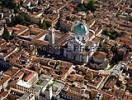 Photos aériennes de Brescia (25100) - Centro | Brescia, Lombardia, Italie - Photo réf. T048429 - Il palazzio Broletto con la sua Torre del Pegol, il Duomo Nuovo e il Duomo Vecchio.