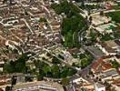 Photos aériennes de Beaune (21200) - Le Centre Ville | Côte-d'Or, Bourgogne, France - Photo réf. T049045 - Les arbres marquent bien le primtre fortifi de la vieille-ville.