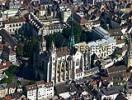 Photos aériennes de Dijon (21000) - Le Centre Ville | Côte-d'Or, Bourgogne, France - Photo réf. T050199 - La cathdrale Sainte-Bnigne, facilement reconnaissable  son clocher vert et ses deux tours rondes