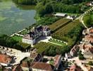 Photos aériennes de "étang" - Photo réf. T050314 - Le château fut construit en 1756 au bord de l'étang Pagosse.