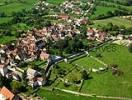 Photos aériennes de Moutiers-Saint-Jean (21500) - Autre vue | Côte-d'Or, Bourgogne, France - Photo réf. T051276 - Des traces du chemin de ronde sont encore nettement visibles.