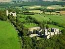 Photos aériennes de Précy-sous-Thil (21390) - Autre vue | Côte-d'Or, Bourgogne, France - Photo réf. T051602 - Les ruines d'un ancien chteau-fort et d'une glise surveillent le village perches sur leur colline.