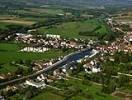 Photos aériennes de "Village" - Photo réf. T053557 - On retrouve le canal du Centre au coeur du village.