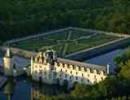 Photos aériennes de Chenonceaux (37150) - Le Château de Chenonceau | Indre-et-Loire, Centre, France - Photo réf. T055221 - Le Chteau de Chenonceau fait partie du Val de Loire class au Patrimoine Mondial de l'UNESCO.