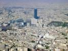 Photos aériennes de "montparnasse" - Photo réf. T082351 - Au centre de la photo la Tour Montparnasse se dmarque par sa couleur fonce.