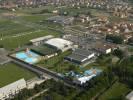 Photos aériennes de "piscina" - Photo réf. T059250 - Un complexe aquatique en périphérie de Rovato, Italie.