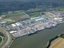 Photos aériennes de Moulineaux (76530) - Rouen Vallée de Seine Logistique | Seine-Maritime, Haute-Normandie, France - Photo réf. T061901 - Le port industriel de Moulineaux (Seine-Maritime).