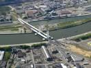 Photos aériennes de "ville" - Photo réf. T061959 - Le 6ème pont de la ville de Rouen en Seine-Maritime était très attendu, il peut se lever jusqu'a 50m pour laisser passer les plus hauts bateaux.