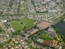 Photos aériennes de Hagondange (57300) - L'école de la Ballastière et le stade de football | Moselle, Lorraine, France - Photo réf. T062666