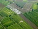 Photos aériennes de "campagne" - Photo réf. T069452 - Des champs dans la campagne de Beauvoir (Oise).