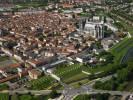 Photos aériennes de "ville" - Photo réf. T070185 - Les fortifications Vauban sont nettement visibles tout autour du centre ville de Toul (Meurthe-et-Moselle).
