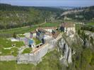 Photos aériennes de "châteaux" - Photo réf. T075026 - Le chteau de La Cluse-et-Mijoux et ses fortifications dans le Doubs.