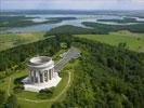 Photos aériennes de "montsec" - Photo réf. T078228 - Le mémorial américain de la butte de Montsec domine le lac de Madine dans la Meuse.