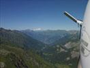 Photos aériennes de "photo" - Photo réf. T084436 - Le Mont-Blanc se montre imposant au centre de la photo.