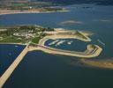 Photos aériennes de "marne" - Photo réf. T084634 - Le Port de Sainte-Marie-du-Lac-Nuisement (Marne) s'ouvre sur le lac du Der et ses 4800 hectares qui en font le plus grand lac artificiel de France.