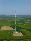 Photos aériennes de "haut" - Photo réf. T084668 - L'antenne de tlcommunications de Thuillires dans les Vosges mesure 200m de haut.