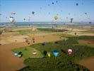 Photos aériennes de "ballon" - Photo réf. U091688 - Dimanche 26-07-2009 : Vol du Record du Monde de Dcollage en Ligne : 329 Montgolfires.