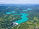 Photos aériennes de "barrage hydroélectrique" - Photo réf. U100121 - Le lac de Vouglans avec ses 35km de long est la troisime retenue artificielle de France.