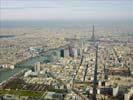 Photos aériennes de "avec" - Photo réf. U101324 - On reconnait une vue de la capitale avec la tour Eiffel.