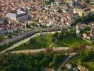 Photos aériennes de Langres (52200) - Le Centre Ville | Haute-Marne, Champagne-Ardenne, France - Photo réf. U108214 - Un funiculaire relie la ville au parking en contrebas.