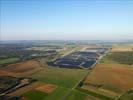 Photos aériennes de "écologie" - Photo réf. U115342 - Le chantier d'installation de la plus puissante centrale photovoltaique du monde sur l'ancienne base aérienne 136 de Toul-Rosières par EDF Energies Nouvelles au 28 Septembre 2011.