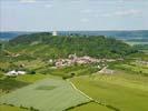 Photos aériennes de Montsec (55300) | Meuse, Lorraine, France - Photo réf. U115596 - En arrire-plan du village, la butte de Montsec et son mmorial amricain.