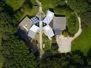 Photos aériennes de "maison" - Photo réf. U116092 - La Maison de la Faïence - Le Musée de la Céramique de Desvres en vue verticale.
