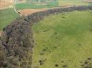 Photos aériennes de "archéologie" - Photo réf. E116509 - De nombreuses traces du passage de l'homme sont visibles sur le plateau.