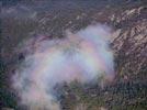 Photos aériennes de "nuage" - Photo réf. E125940 - Le halo de l'autogyre forme un arc-en-ciel sur le nuage.