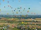 Photos aériennes de "ballon" - Photo réf. E128490 - Lorraine Mondial Air Ballons 2013 : Vol du Mercredi 31 Juillet le soir lors du Record Mondial de Dcollage en Masse. (Greatest Mass Ascent)