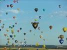 Photos aériennes de "montgolfières" - Photo réf. E128500 - Lorraine Mondial Air Ballons 2013 : Vol du Mercredi 31 Juillet le soir lors du Record Mondial de Dcollage en Masse. (Greatest Mass Ascent)