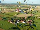 Photos aériennes de "montgolfières" - Photo réf. E128514 - Lorraine Mondial Air Ballons 2013 : Vol du Mercredi 31 Juillet le soir lors du Record Mondial de Dcollage en Masse. (Greatest Mass Ascent)