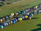 Photos aériennes de "ligne" - Photo réf. E128568 - Lorraine Mondial Air Ballons 2013 : Vol du Jeudi 1 Aot le matin lors du Record Mondial de Dcollage en Ligne. (The Great Line, In-line Mass Ascent)