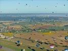 Photos aériennes de "ballon" - Photo réf. E128594 - Lorraine Mondial Air Ballons 2013 : Vol du Jeudi 1 Aot le matin lors du Record Mondial de Dcollage en Ligne. (The Great Line, In-line Mass Ascent)